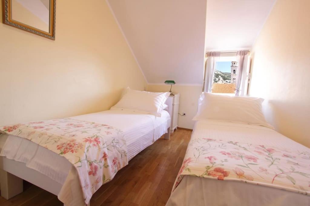 Apartment Kovac Old Town 2 ドゥブロブニク エクステリア 写真